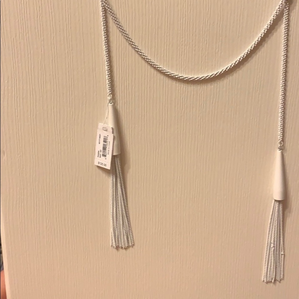 Kendra Scott Matte White Phara necklace - Picture 2 of 4